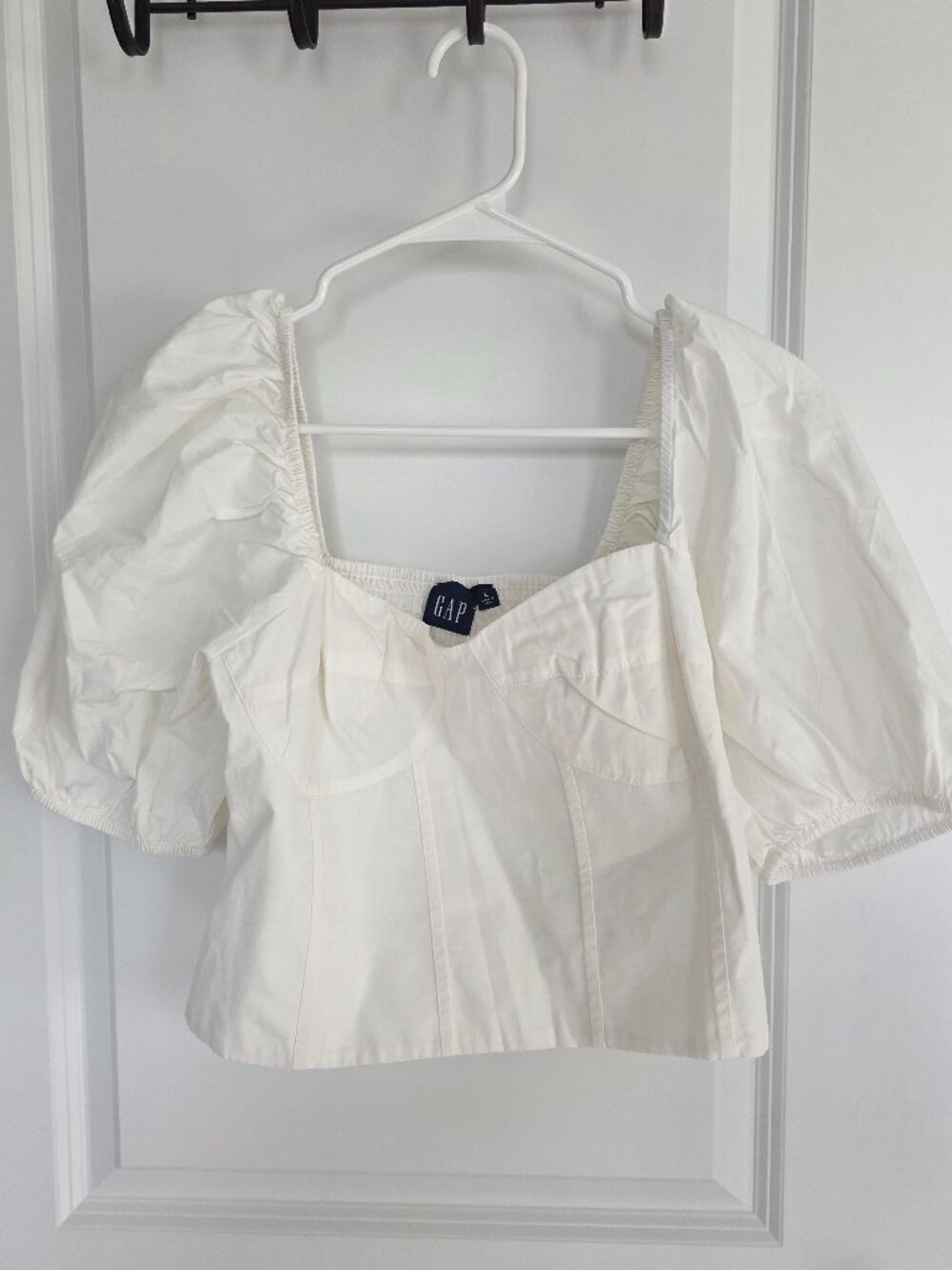 Off-White Sweetheart Puff Sleeve Crop Top from Gap - Size Large (New with Tags)